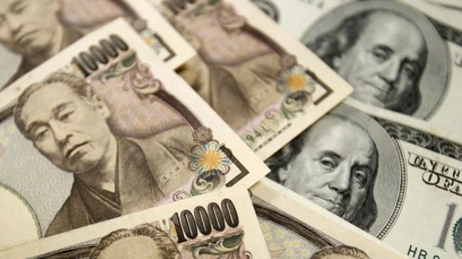 USD вырос против иены